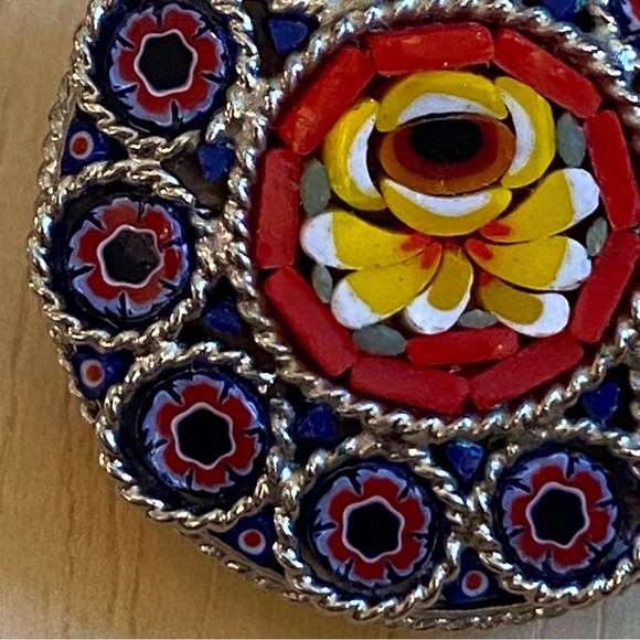 Millefiori Yellow Flower Micro Mosaic Glass Bead Silver Tone Round Brooch Pin - Picture 4 of 7